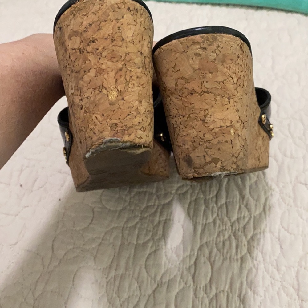 Authentic Tory Burch Wedge, Size 9 - Picture 4 of 7